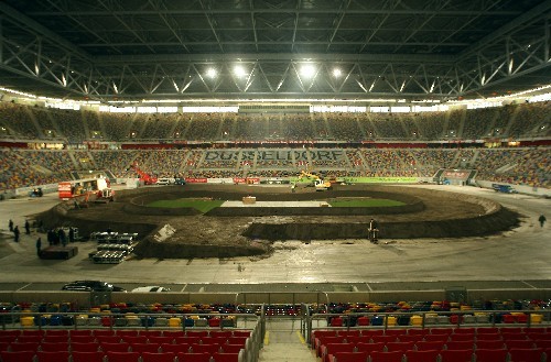 241108141935stockcarit9