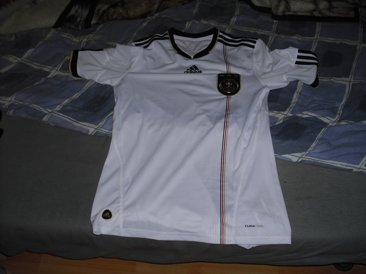 34683_133620093336156_100000644971706_209549_5120472_n