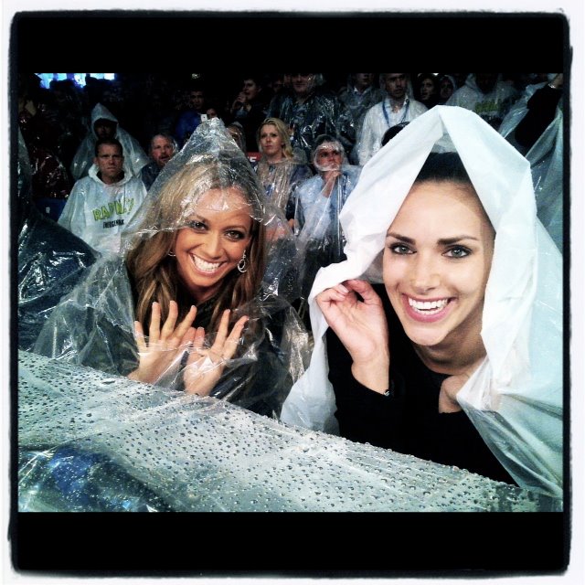 553959_364189086984148_942901884_n